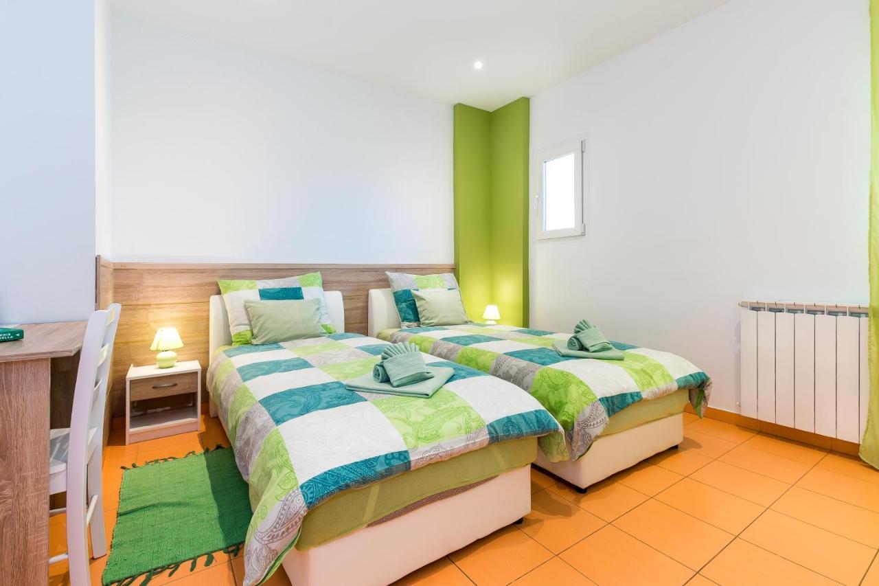 Guest House Slatki Snovi Knin Ngoại thất bức ảnh