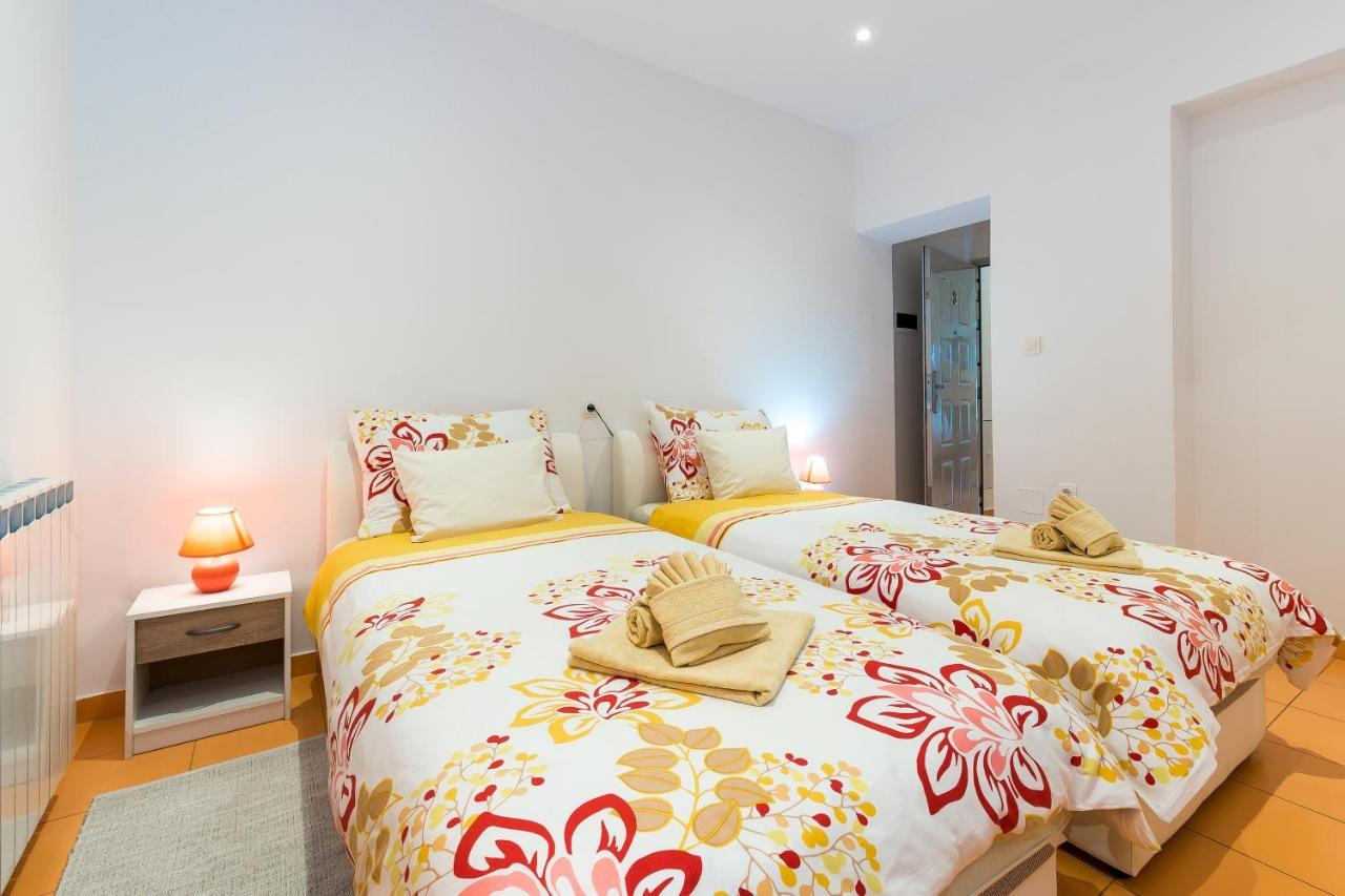 Guest House Slatki Snovi Knin Ngoại thất bức ảnh